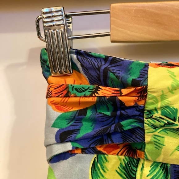 FRENCH Connection High Rise Floral Patterned Mini Skirt. Size 8. - Picture 7 of 12